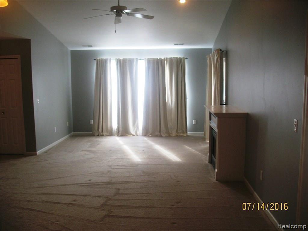 45781 Heather Ridge Drive, Unit 230 Macomb, MI 48044 - Photo 10 of 30 IMG_0345.JPG