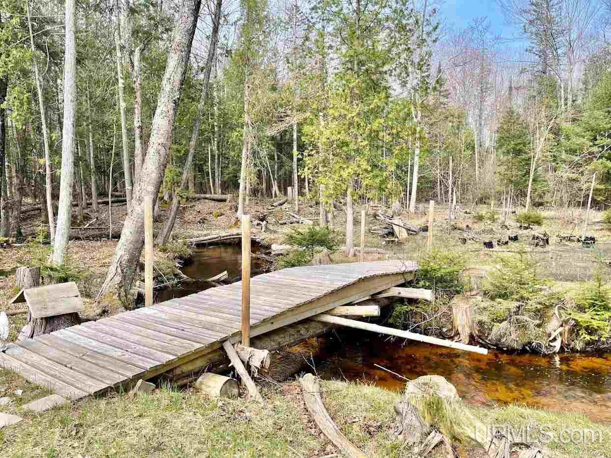 5781 K Road Escanaba, MI 49829 - Photo 53 of 59
