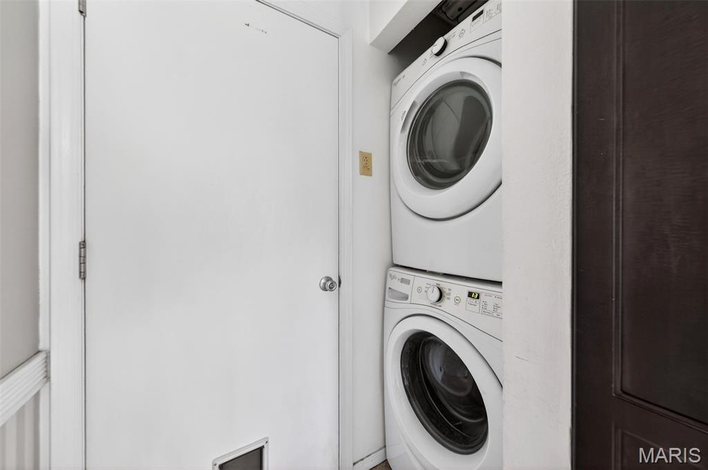 1306 Tahoe Valley Court Ballwin, MO 63021 - Photo 11 of 25