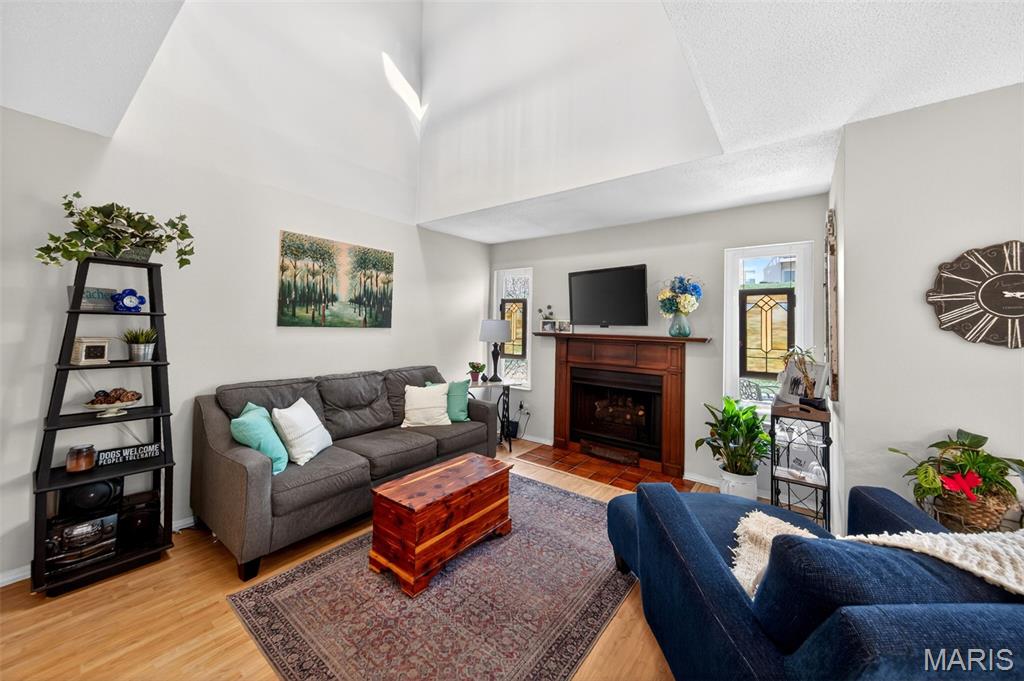 1306 Tahoe Valley Court Ballwin, MO 63021 - Photo 3 of 25