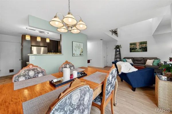 $264,900 | 1306 Tahoe Valley Court, Ballwin, MO 63021