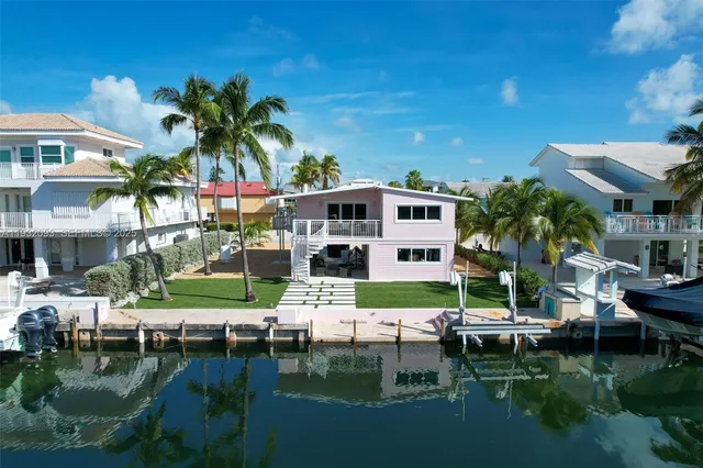 $2,218,777 | 121 Lisbon Court, Islamorada, FL 33036