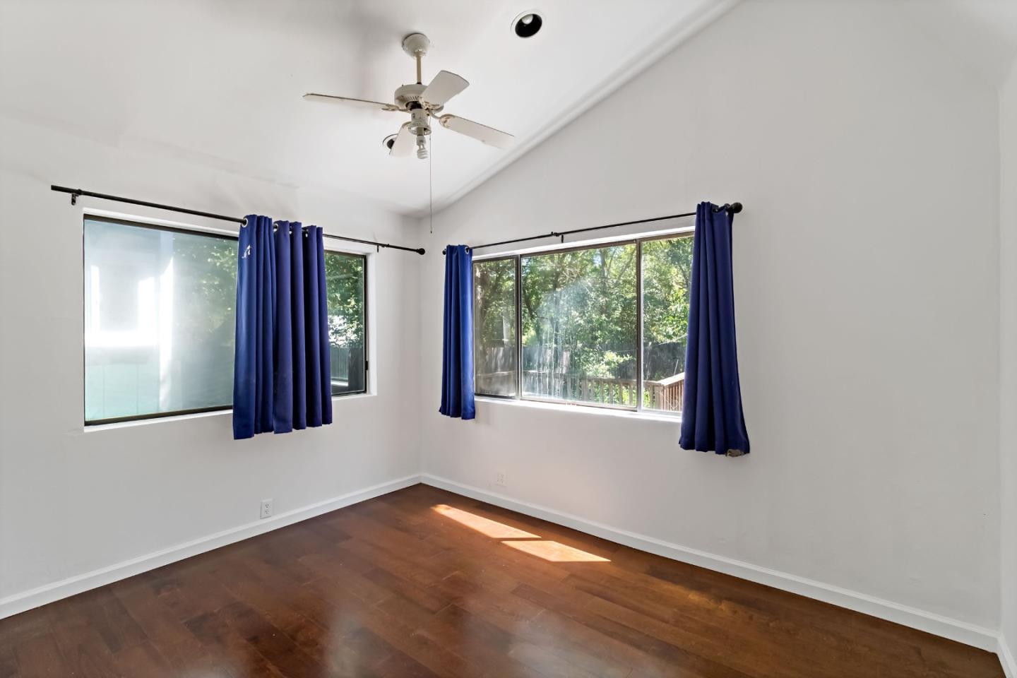 120 Miramontes Road Woodside, CA 94062 - Photo 16 of 22