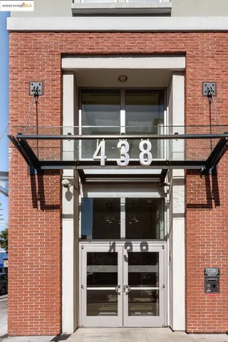 $899,000 | 438 West Grand Avenue, Unit 420, Oakland, CA 94612