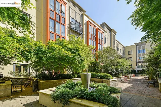 $899,000 | 438 West Grand Avenue, Unit 420, Oakland, CA 94612