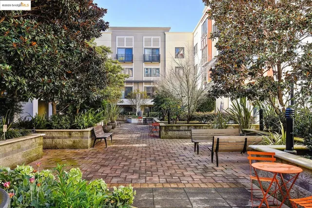 $899,000 | 438 West Grand Avenue, Unit 420, Oakland, CA 94612