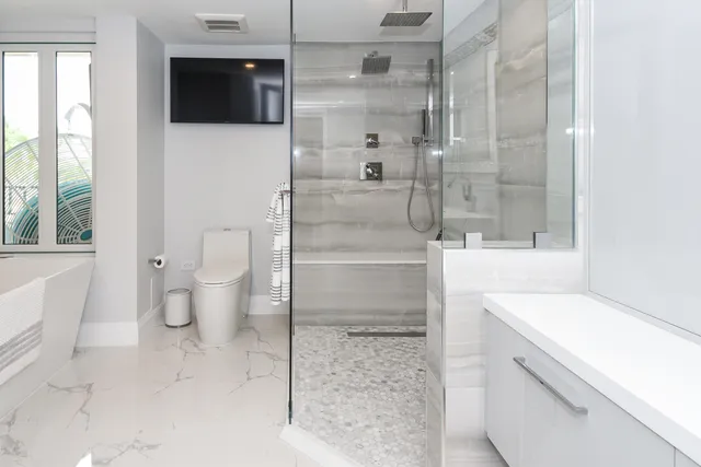 $10,000 | 120 Southeast 5th Avenue, Unit 321, Boca Raton, FL 33432