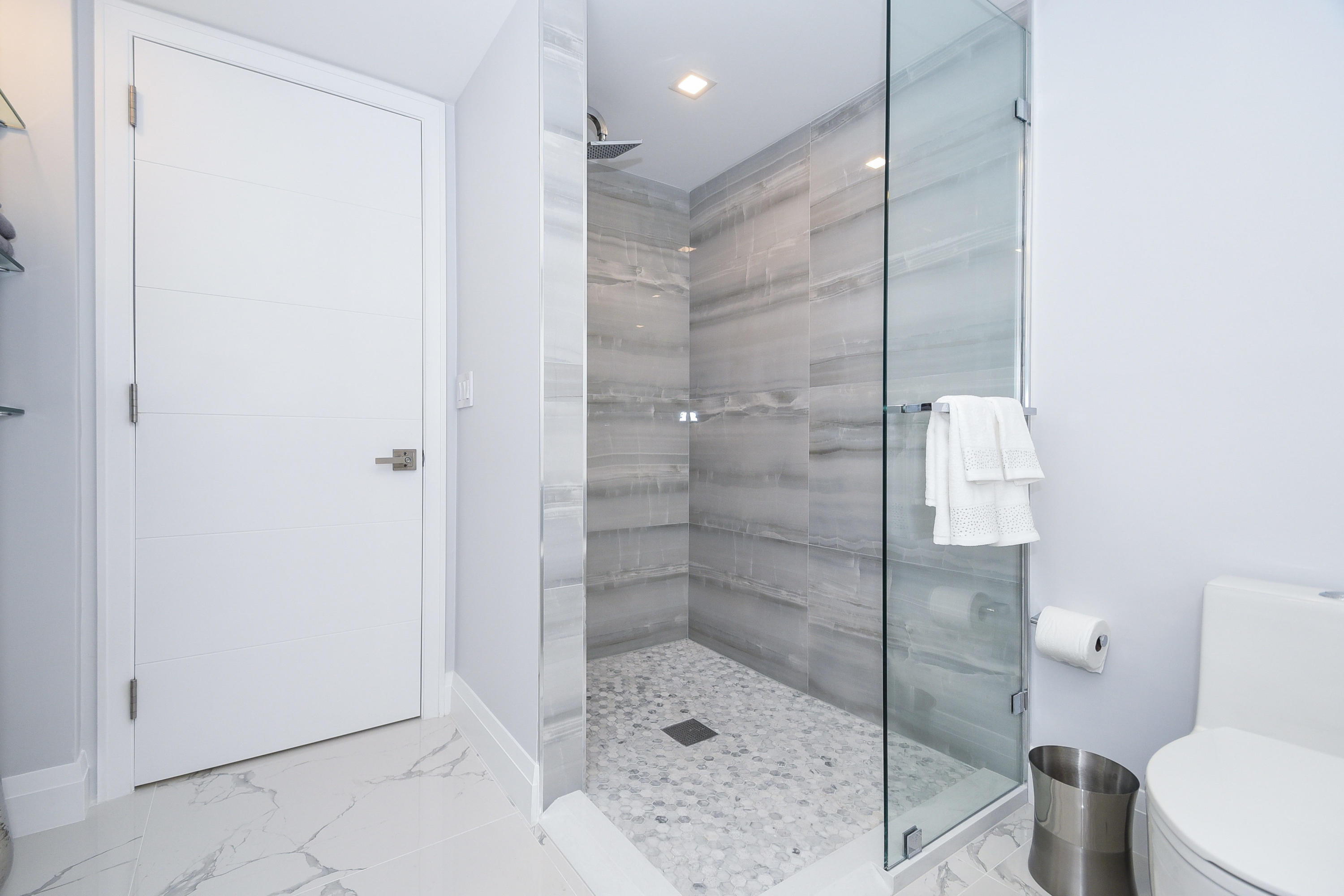 120 Southeast 5th Avenue, Unit 321 Boca Raton, FL 33432 - Photo 20 of 33 Bathroom2