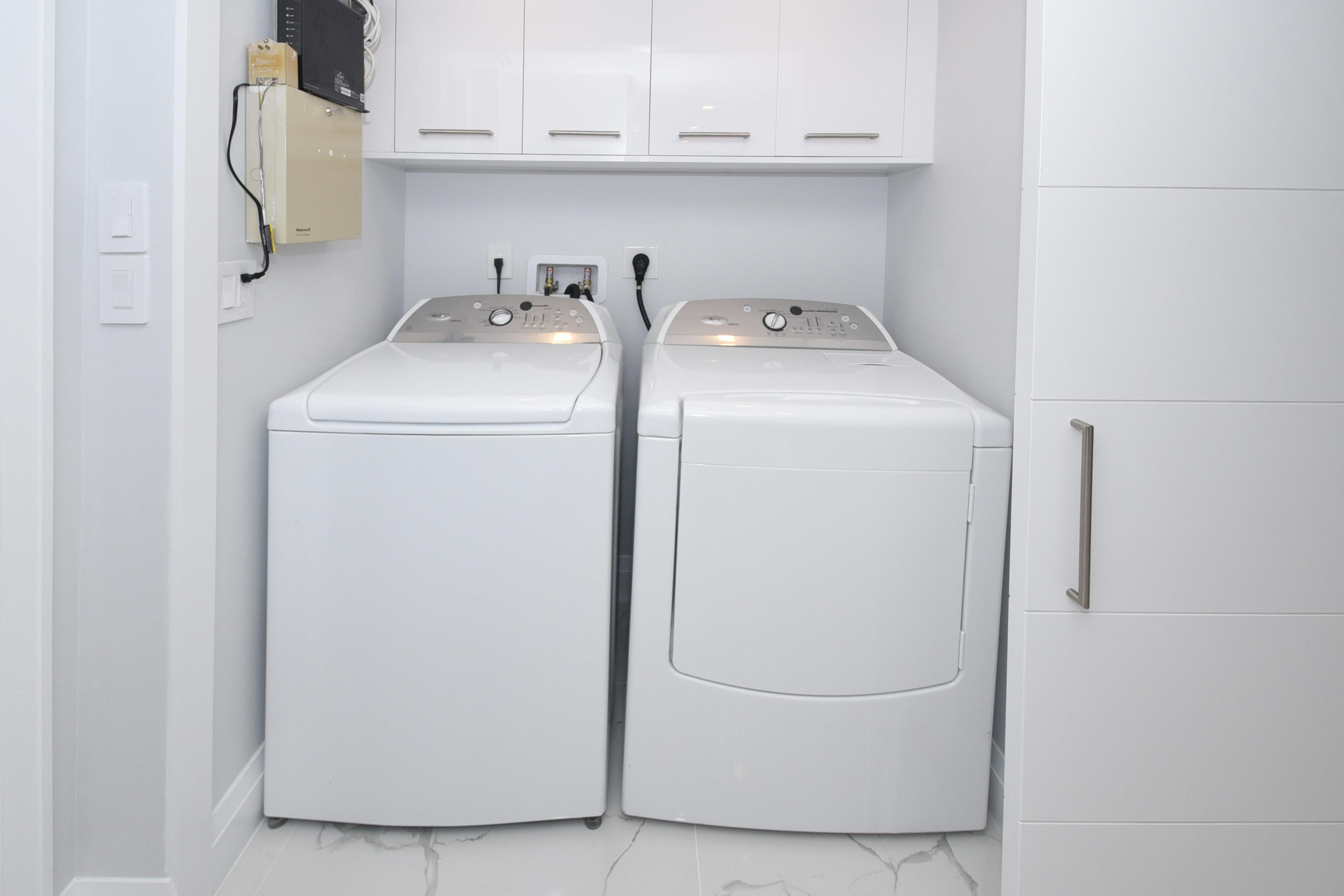 120 Southeast 5th Avenue, Unit 321 Boca Raton, FL 33432 - Photo 22 of 33 Washer & Dryer
