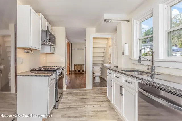 $325,000 | 162 North Street, Kingston, NY 12401