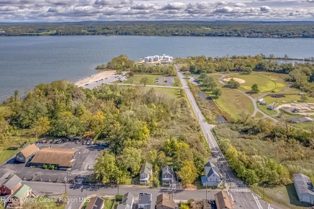 $325,000 | 162 North Street, Kingston, NY 12401