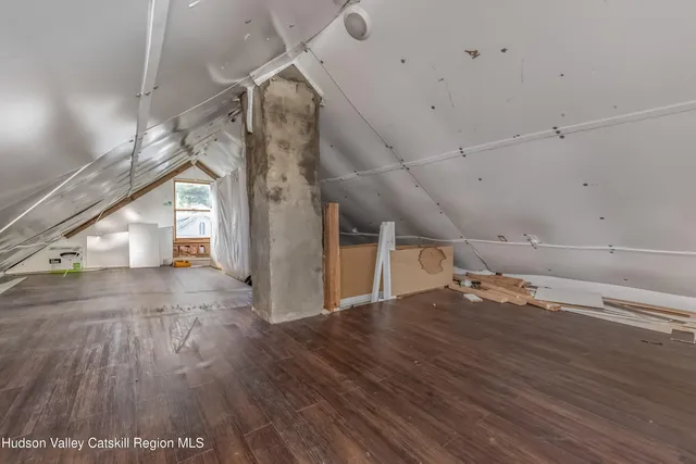 $325,000 | 162 North Street, Kingston, NY 12401