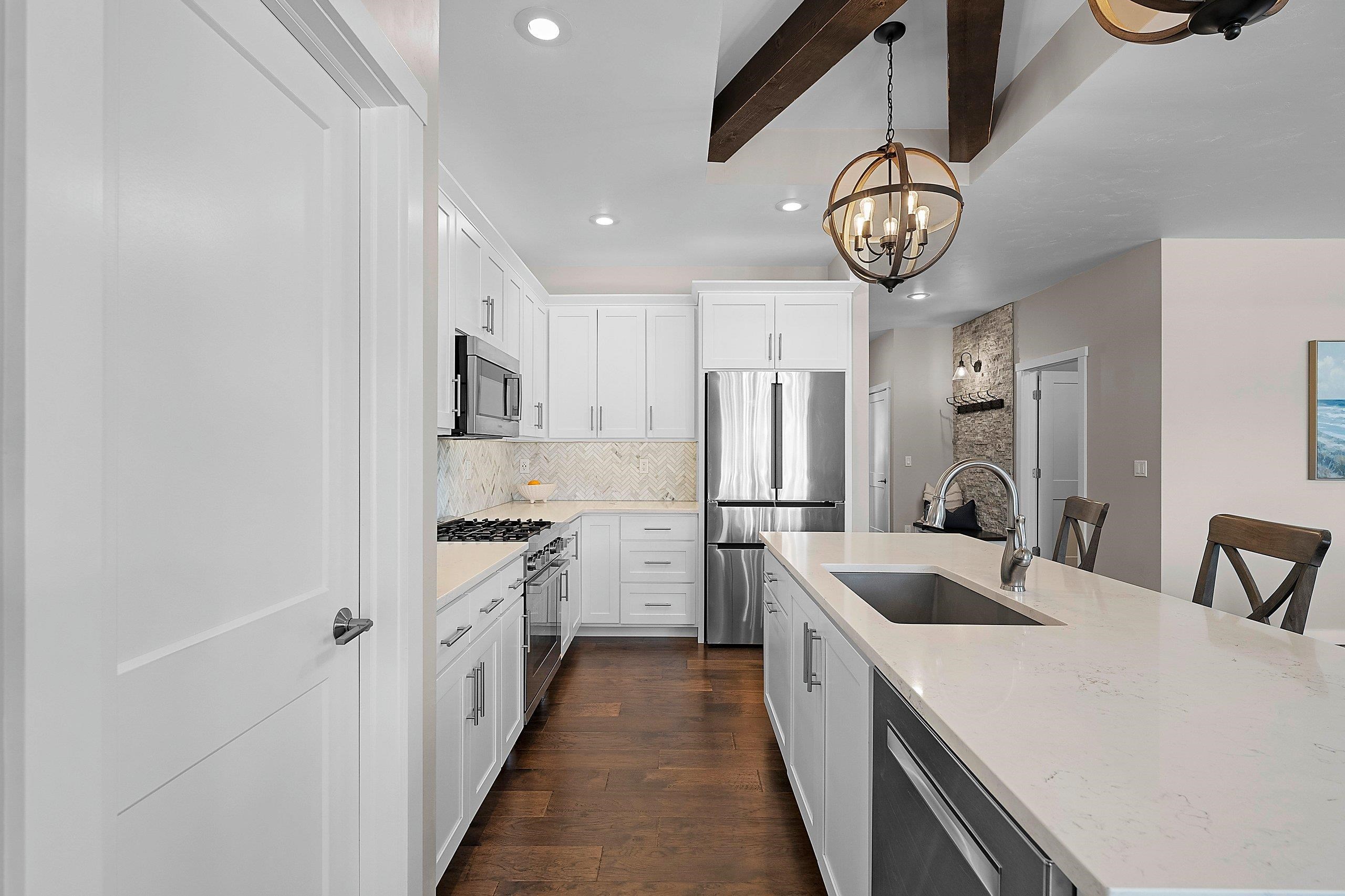 3738 Rustic Heights Green Bay, WI 54313 - Photo 17 of 82