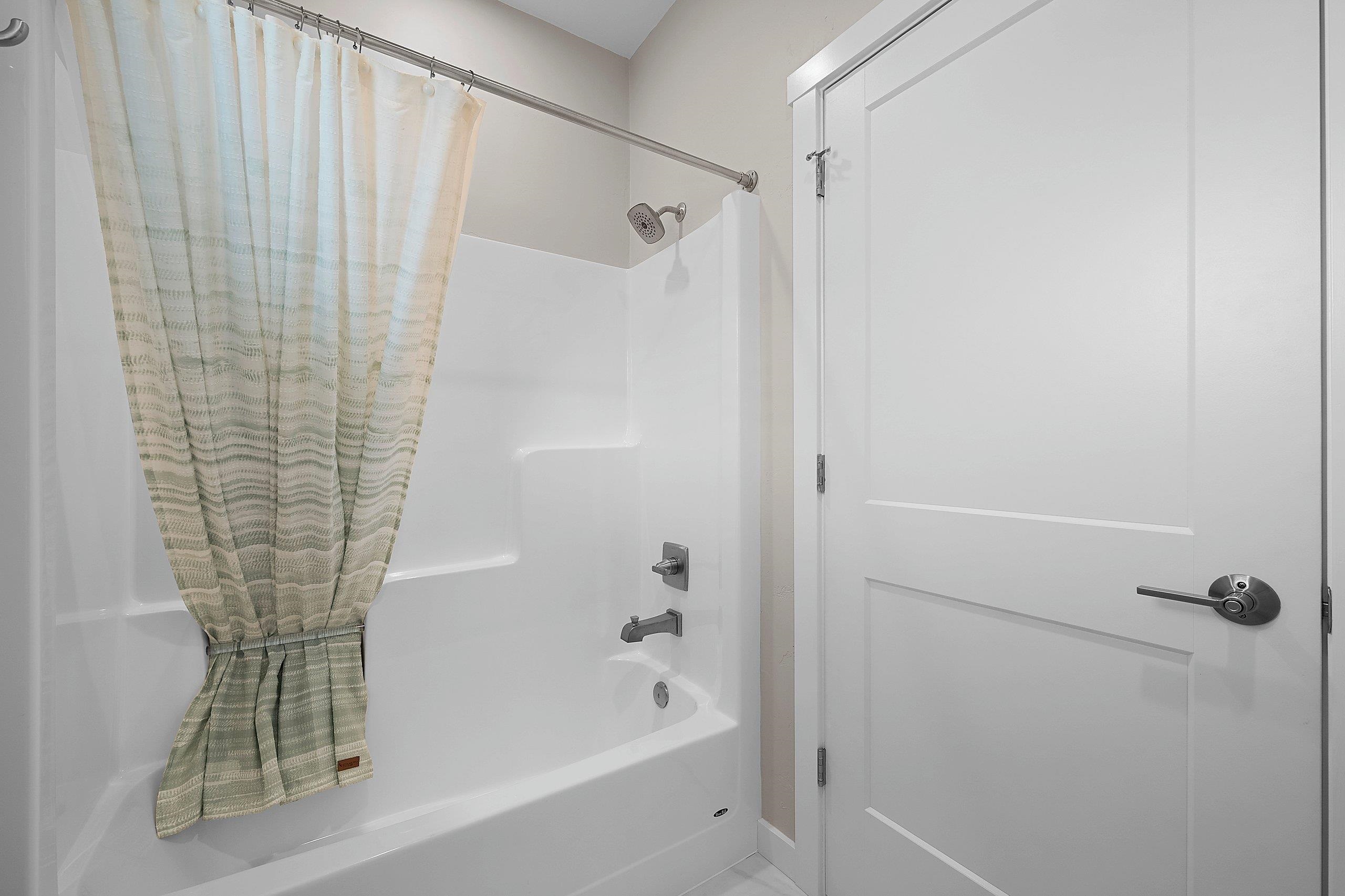 3738 Rustic Heights Green Bay, WI 54313 - Photo 40 of 82