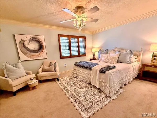 $399,999 | 2 Pine Hollow Court, Edwardsville, IL 62025