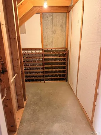 $399,999 | 2 Pine Hollow Court, Edwardsville, IL 62025