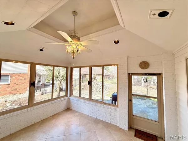 $399,999 | 2 Pine Hollow Court, Edwardsville, IL 62025