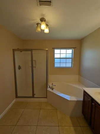$2,095 | 7318 East Bay Boulevard, Navarre, FL 32566
