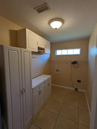 $2,095 | 7318 East Bay Boulevard, Navarre, FL 32566