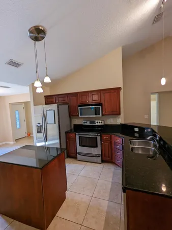 $2,095 | 7318 East Bay Boulevard, Navarre, FL 32566