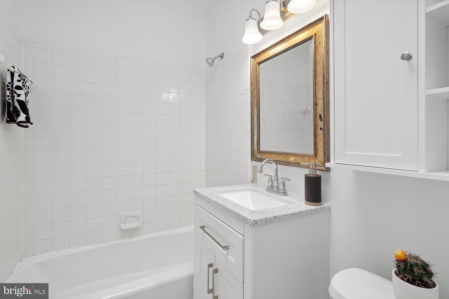 2306 Tunlaw Road Northwest Washington, DC 20007 - Photo 18 of 24 Hall Bath #2