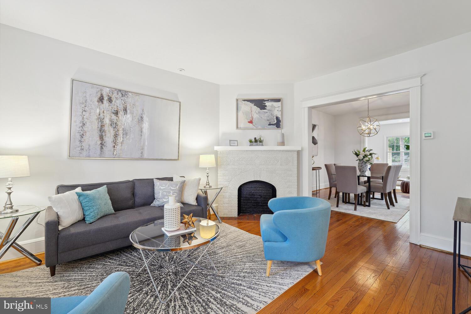 2306 Tunlaw Road Northwest Washington, DC 20007 - Photo 4 of 24 Living Room