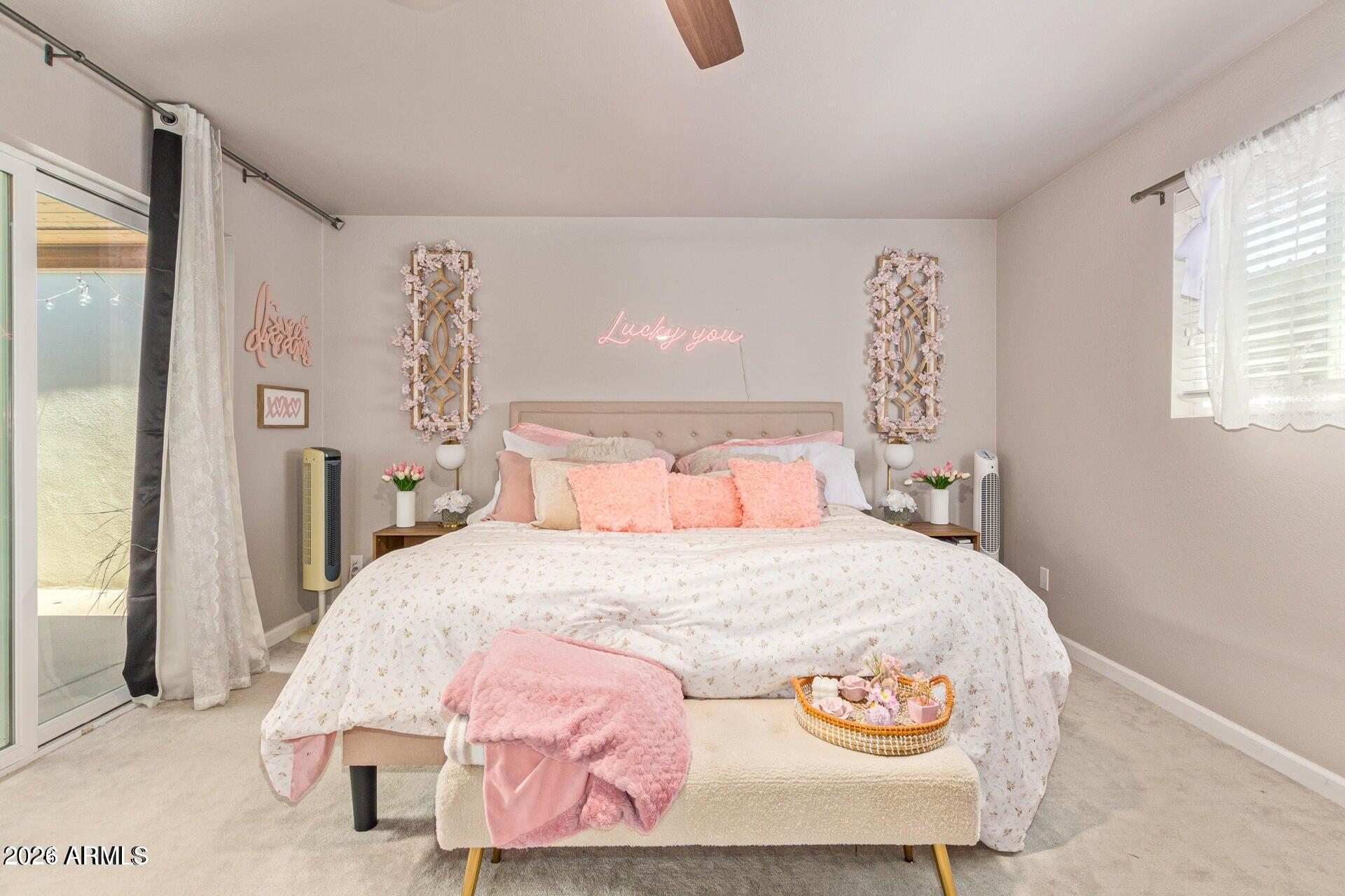 5913 East Thomas Road Scottsdale, AZ 85251 - Photo 14 of 26 a bedroom with a bed and a window