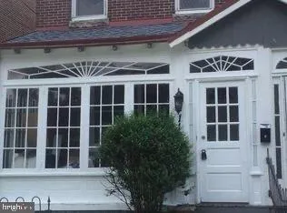 $950 | 120 Francis Street, Unit 1, Darby, PA 19023