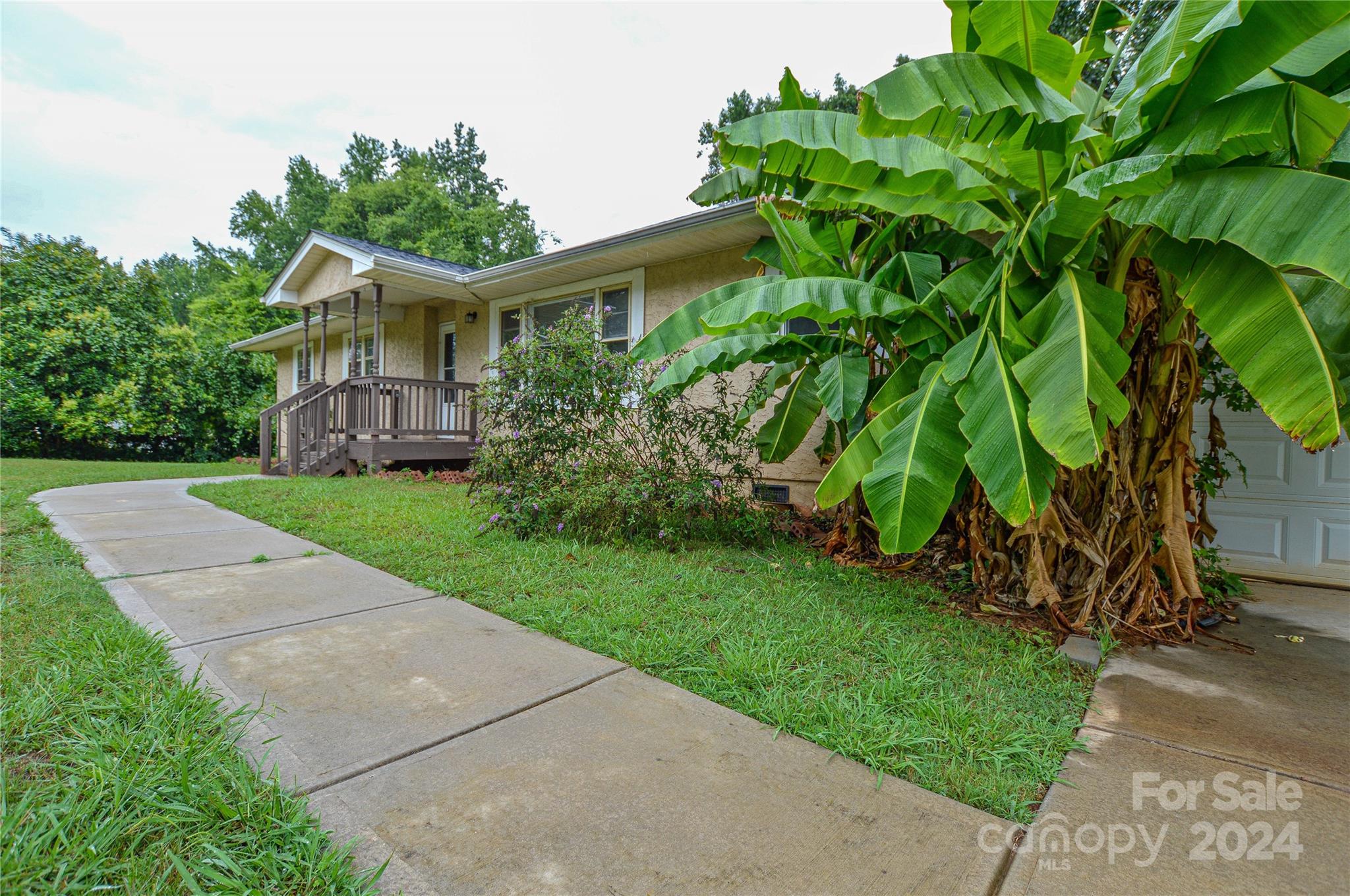 119 Rhyne Station Road Charlotte, NC 28214 - Photo 3 of 36