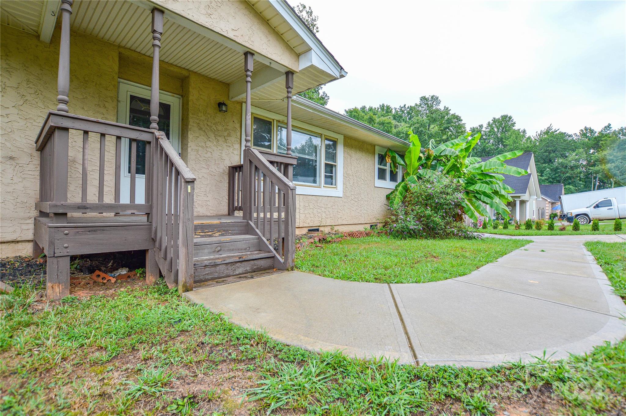 119 Rhyne Station Road Charlotte, NC 28214 - Photo 4 of 36