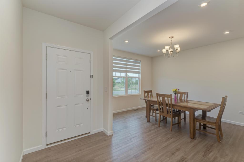 23458 West Lansdowne Road Plainfield, IL 60585 - Photo 5 of 50