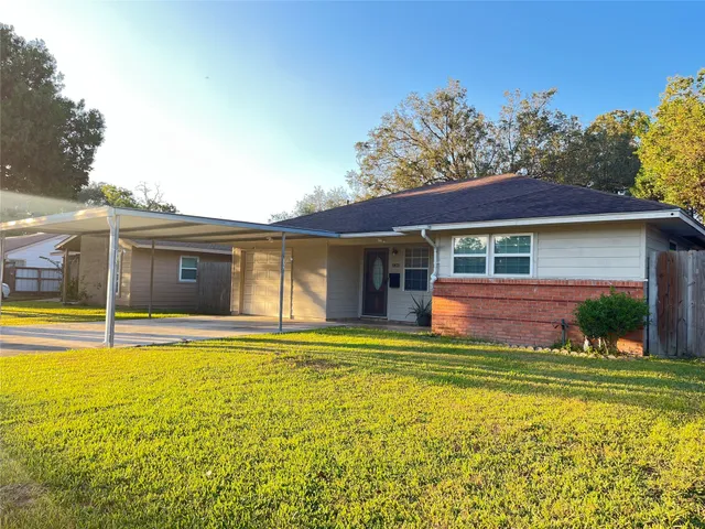 a view of a house with a swimming pool