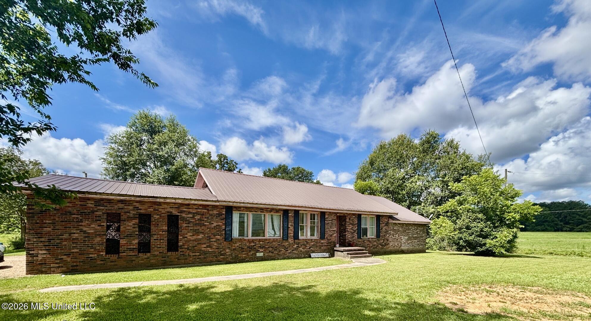 166 West Lexie Road Tylertown, MS 39667 - Photo 1 of 20 IMG_5051