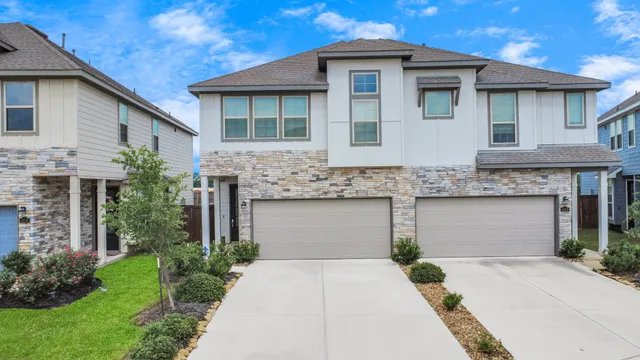 $255,000 | 4214 Balboa Drive, Iowa Colony, TX 77583