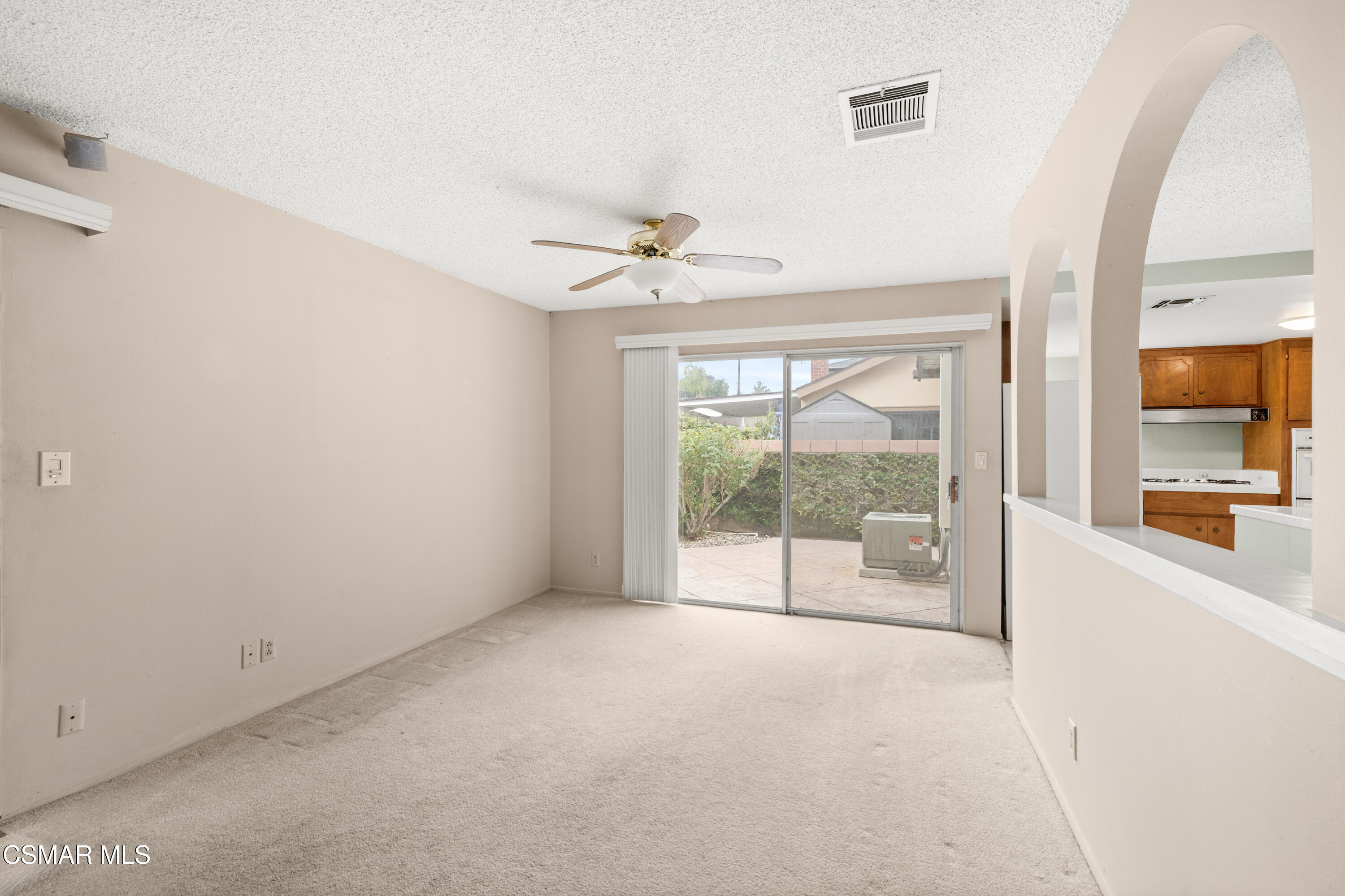 1877 Fred Avenue Simi Valley, CA 93065 - Photo 6 of 26 Fred Din 1