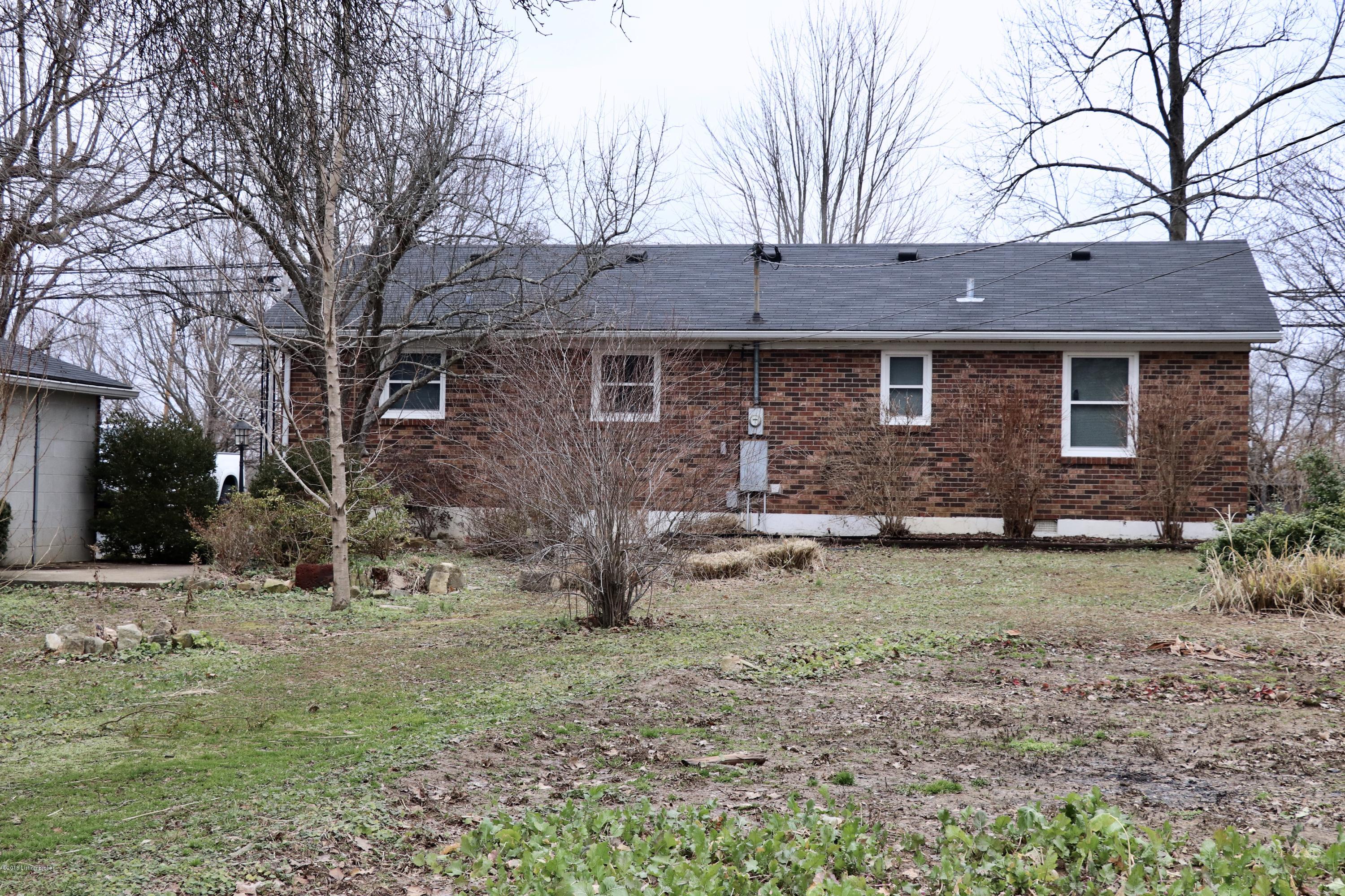 2069 Flatlick Road Mount Washington, KY 40047 - Photo 4 of 16 fullsizeoutput_9d39