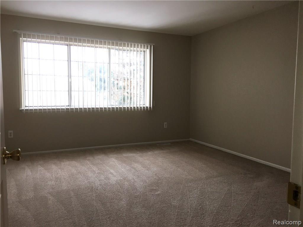 32272 West 12 Mile Road, Unit 29 Farmington, MI 48334 - Photo 9 of 13