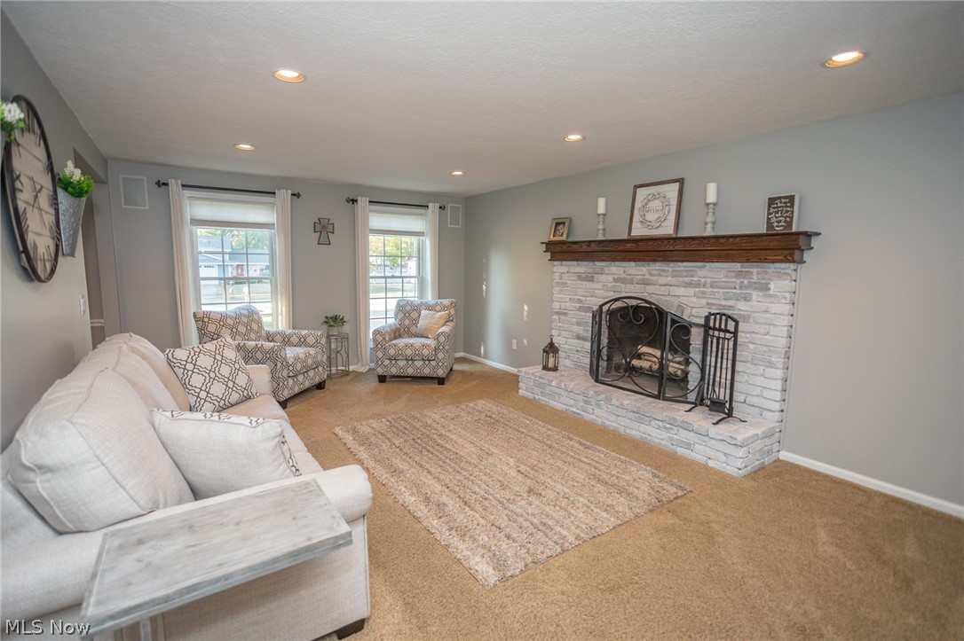 16872 Rabbit Run Drive Strongsville, OH 44136 - Photo 5 of 28 Gallery Image 5