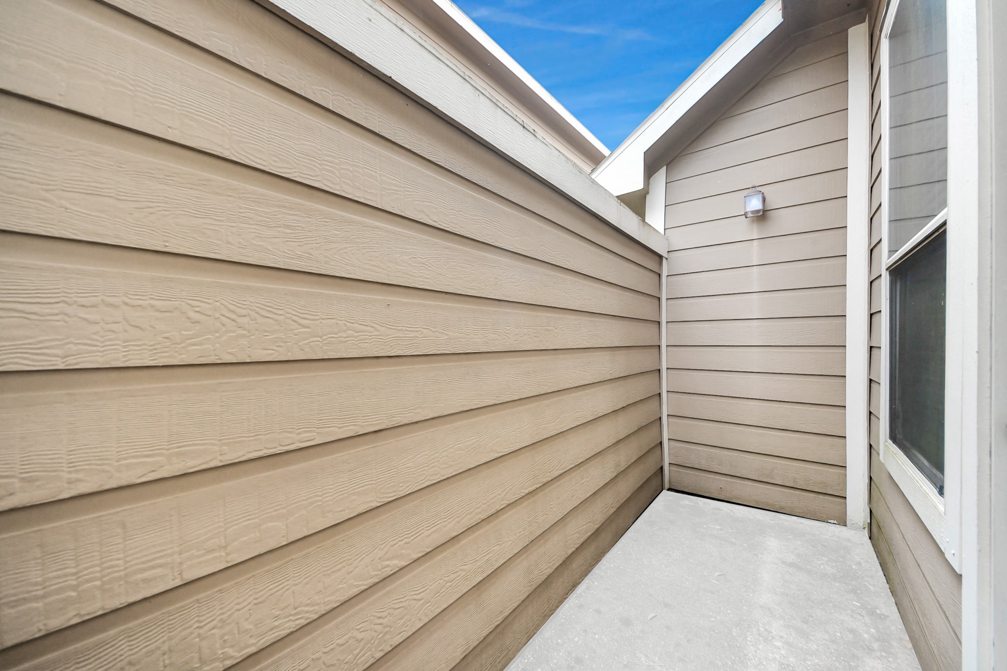2907 Bright Sky Court Spring, TX 77386 - Photo 24 of 27 a view of a wooden door