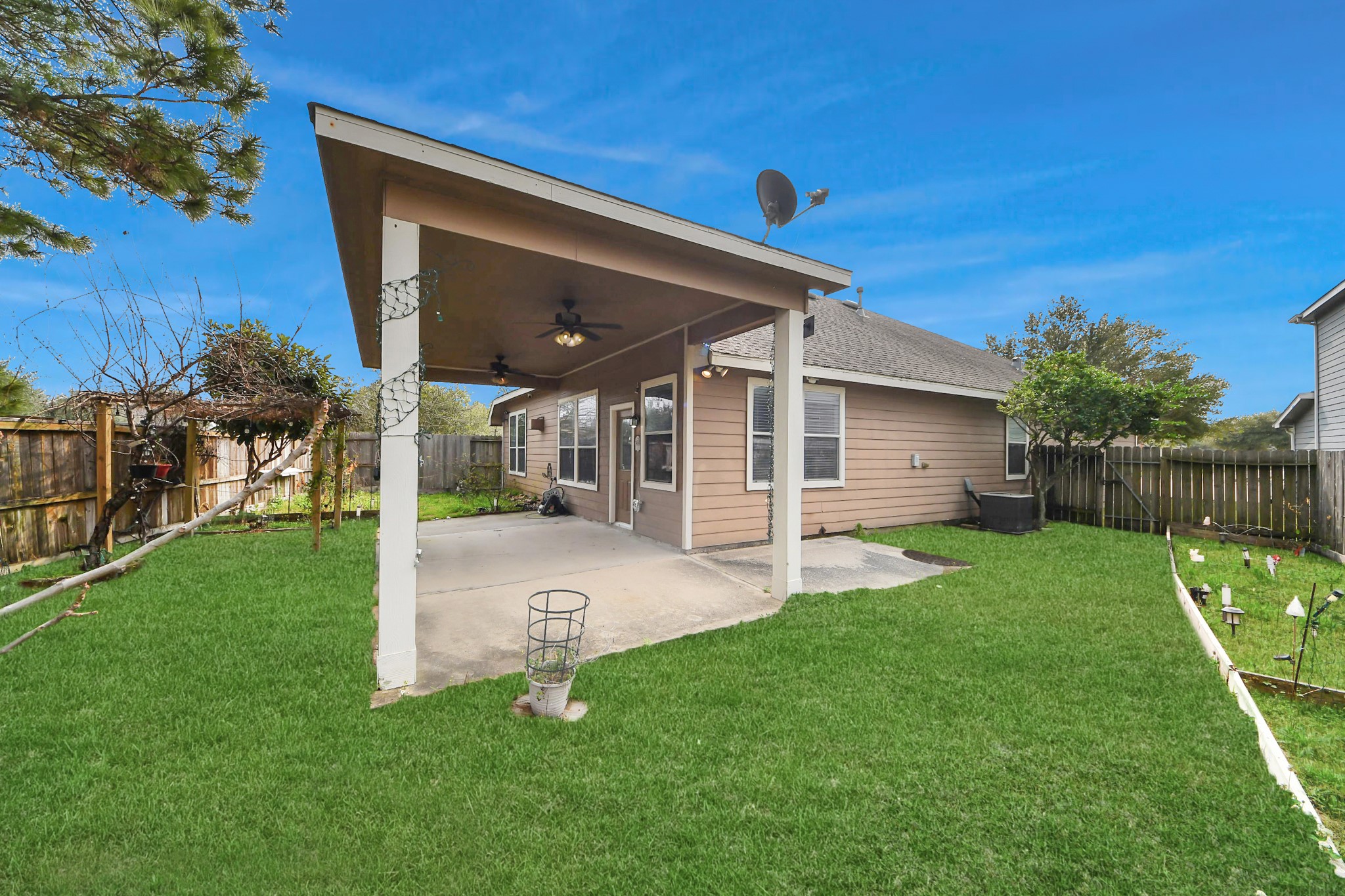 2907 Bright Sky Court Spring, TX 77386 - Photo 25 of 27 a view of a porch with a backyard