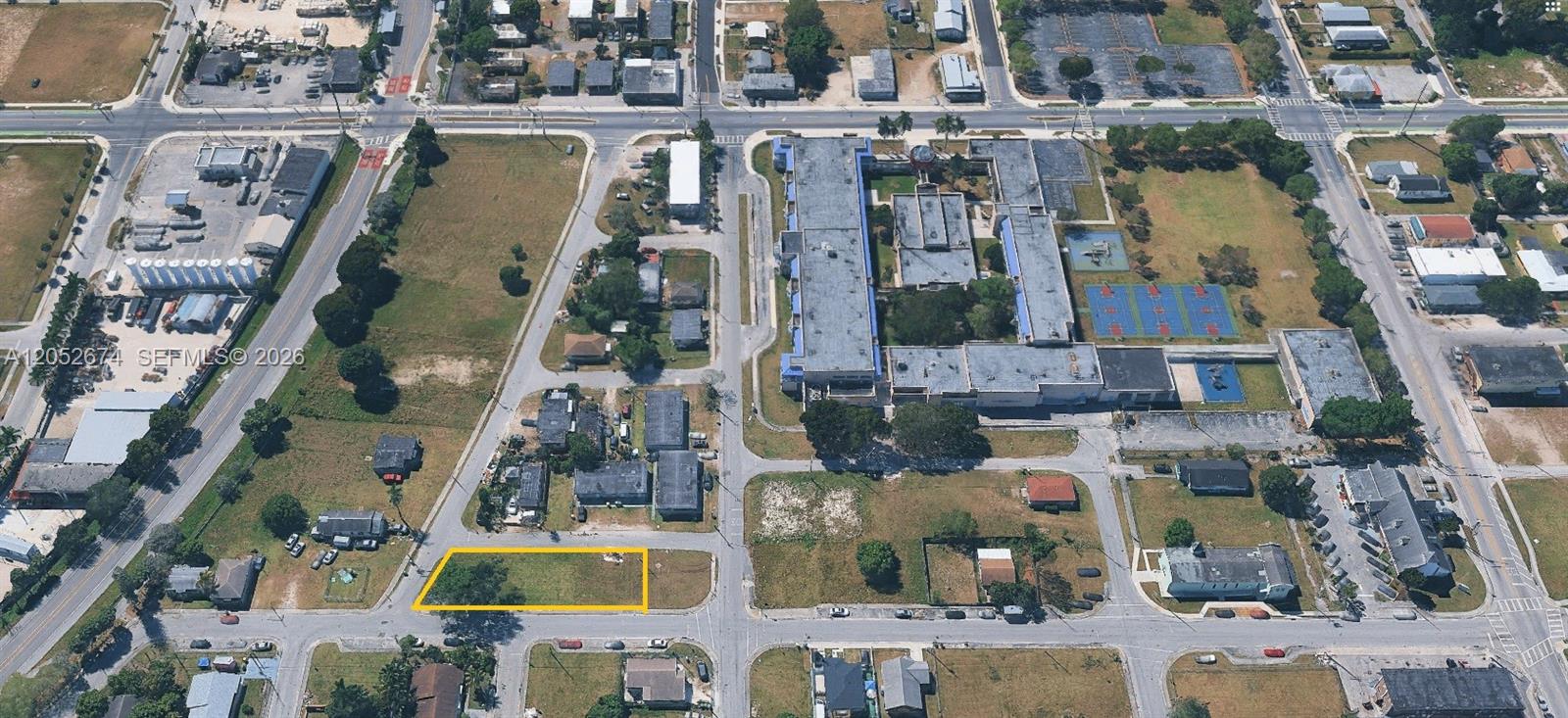 321 Southwest 6th Street Homestead, FL 33030 - Photo 4 of 12