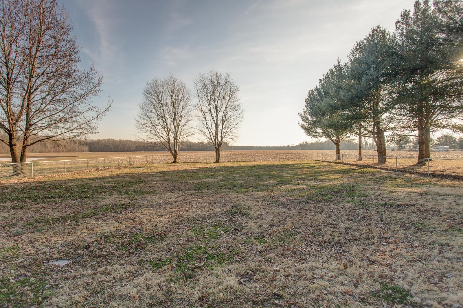 9142 East Mill Creek Road Troy, IL 62294 - Photo 43 of 48 Gallery Image 43