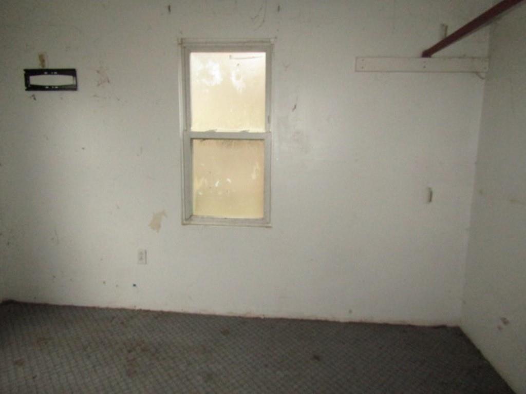 6000 Station Hill Road Gibsonia, PA 15044 - Photo 18 of 23 an empty room with a window
