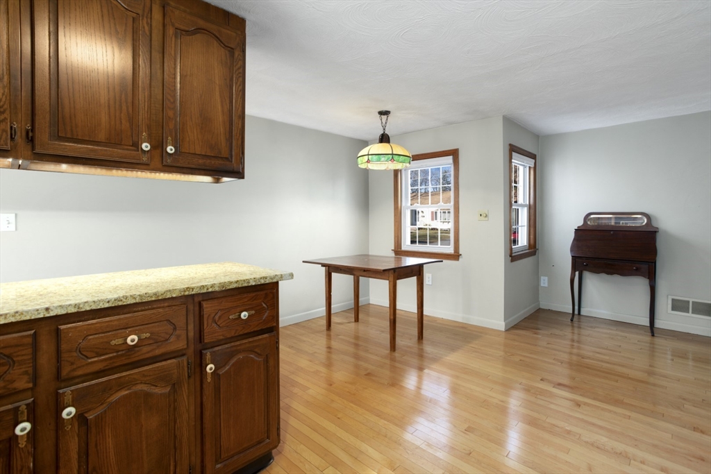 24 Hillcrest Road Wakefield, MA 01880 - Photo 13 of 33 Gallery Image 13