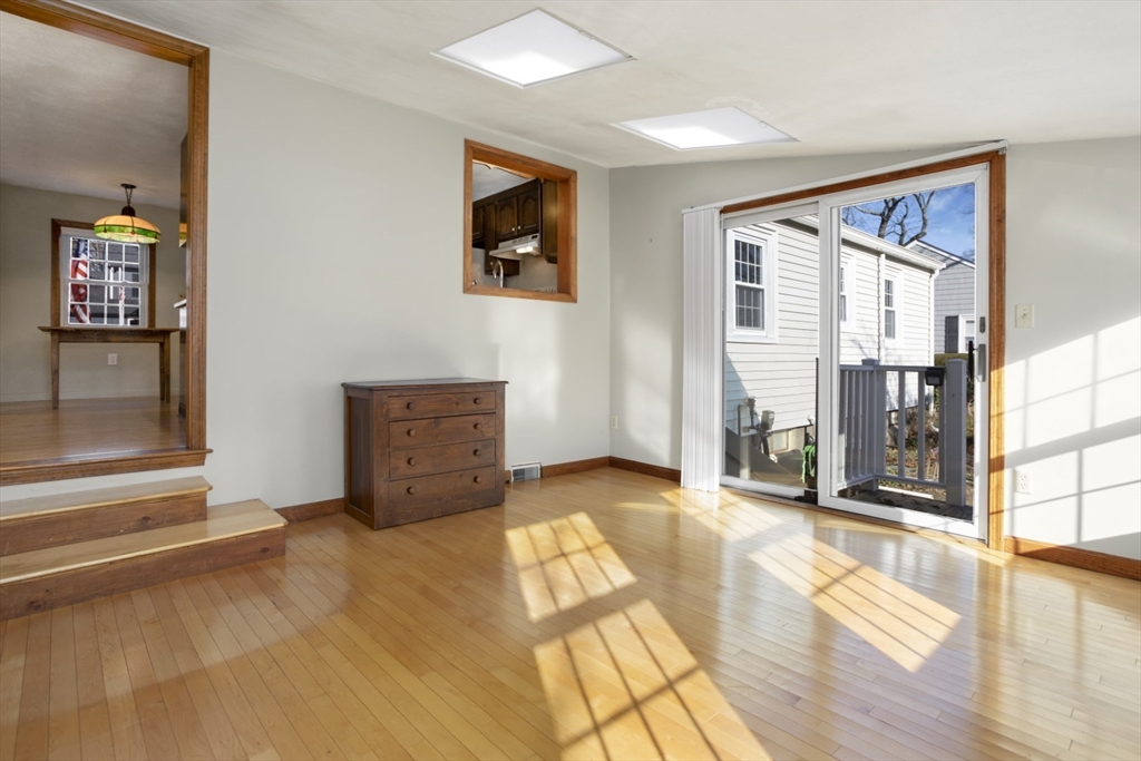 24 Hillcrest Road Wakefield, MA 01880 - Photo 17 of 33 Gallery Image 17