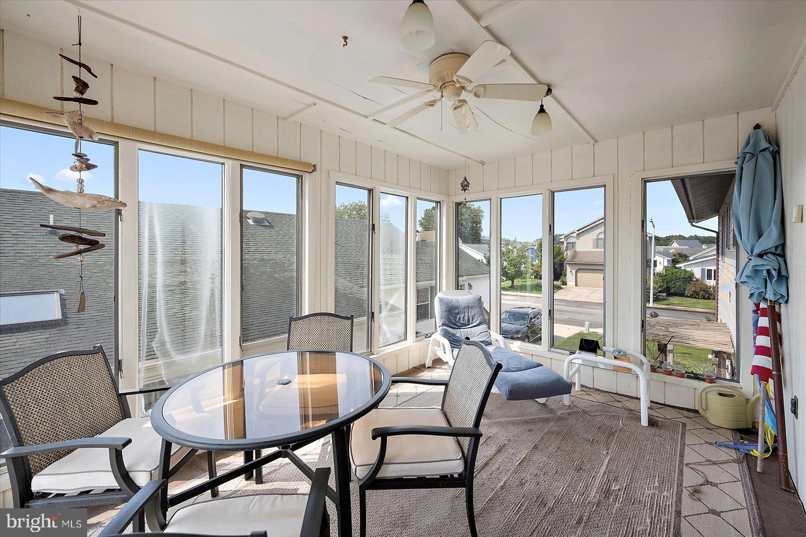 607 South Surf Road Ocean City, MD 21842 - Photo 41 of 91 Sun Room