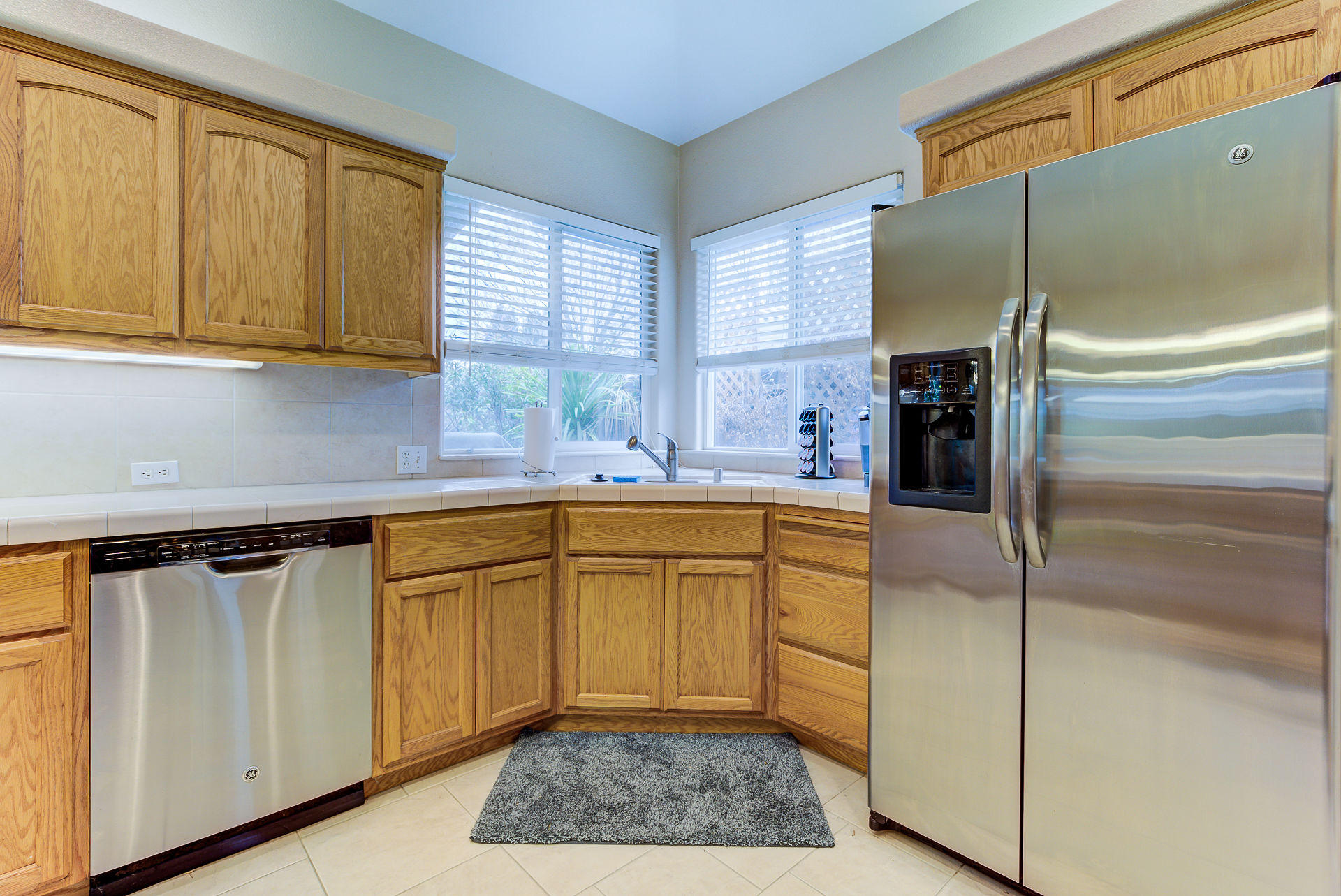 2665 Rhinestone Way Redding, CA 96001 - Photo 11 of 28 2665RhinestoneWay_006