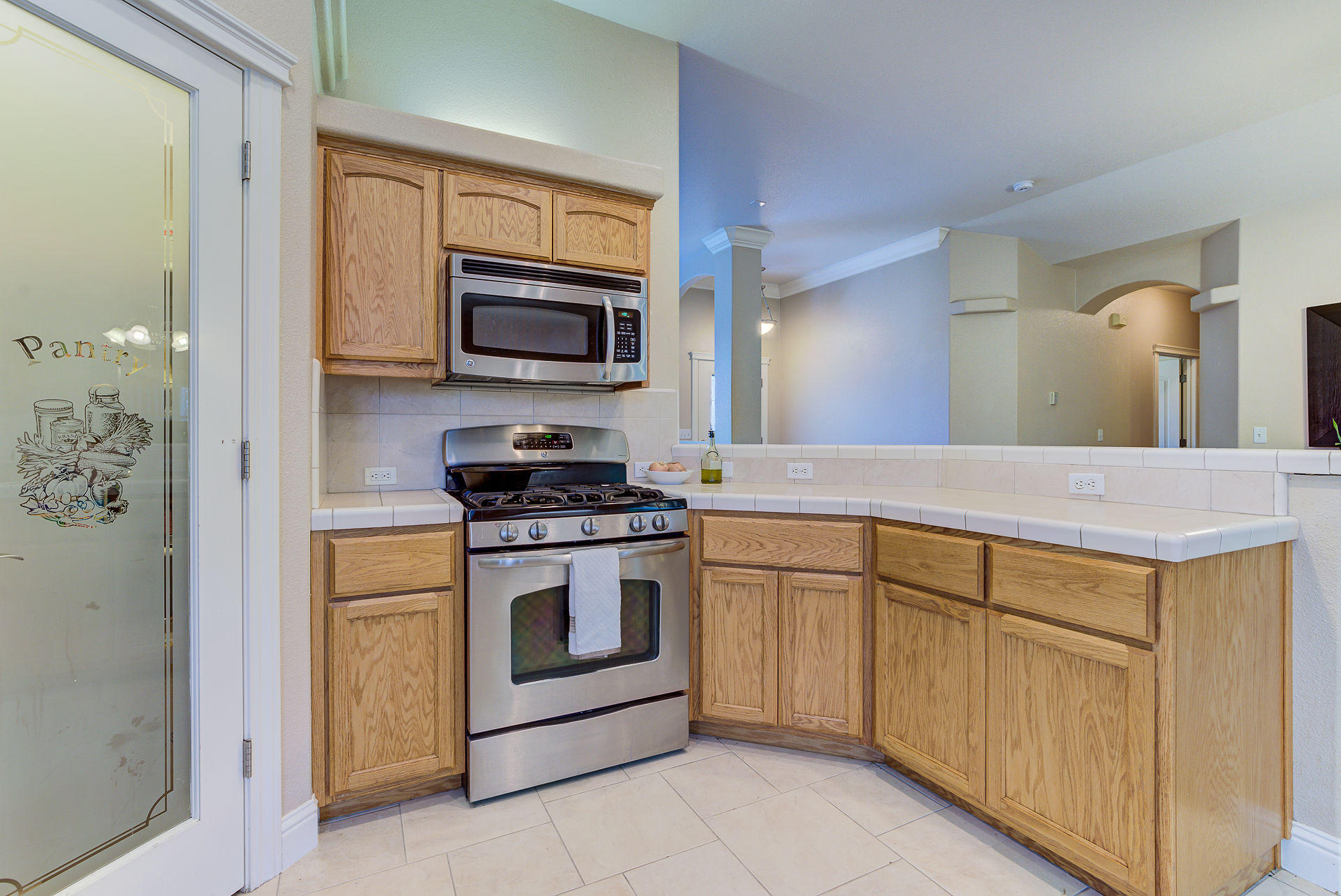 2665 Rhinestone Way Redding, CA 96001 - Photo 12 of 28 2665RhinestoneWay_007