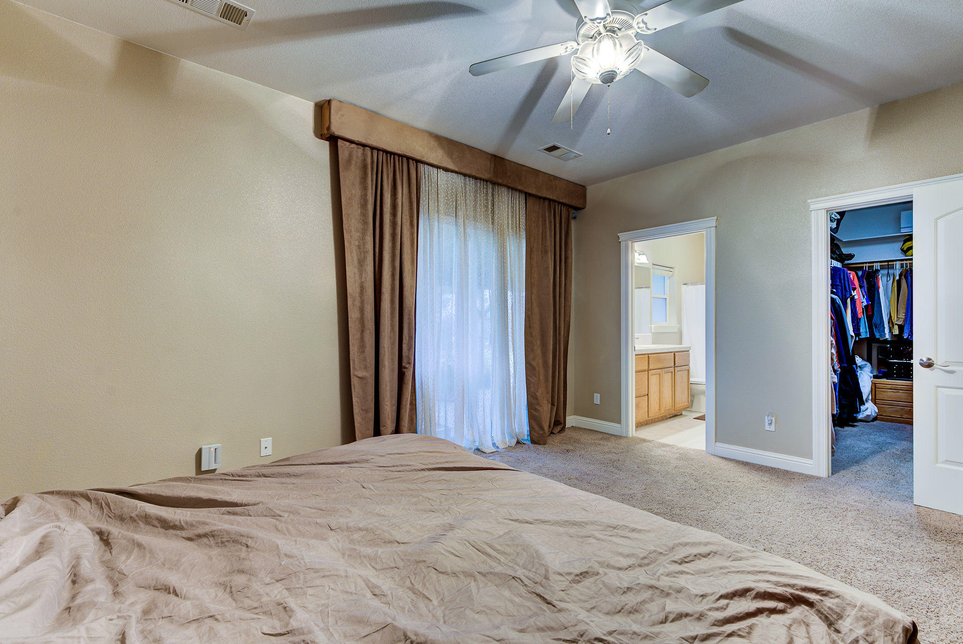 2665 Rhinestone Way Redding, CA 96001 - Photo 19 of 28 2665RhinestoneWay_014