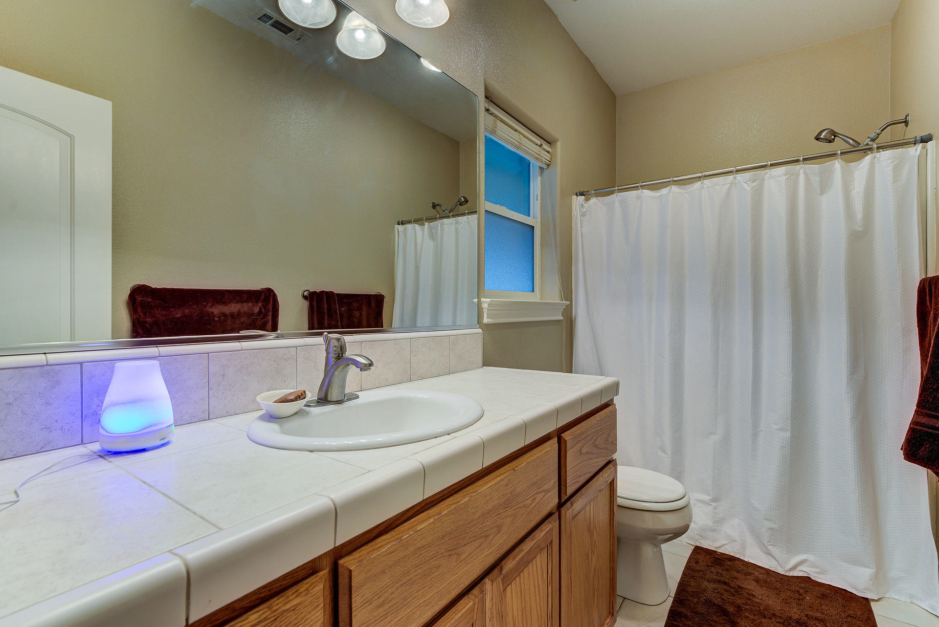 2665 Rhinestone Way Redding, CA 96001 - Photo 20 of 28 2665RhinestoneWay_015